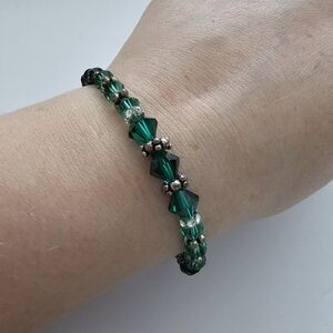 Green Crystal Bracelet With Silver Heart Charms And Closure